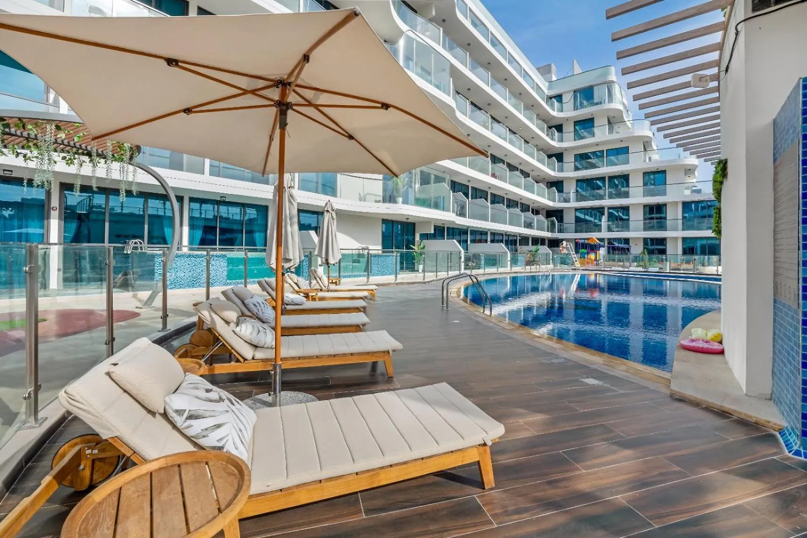 Apartmán Chic One-Bed Haven W Pool & Gym Heart Of Dubaj Spojené arabské emiráty