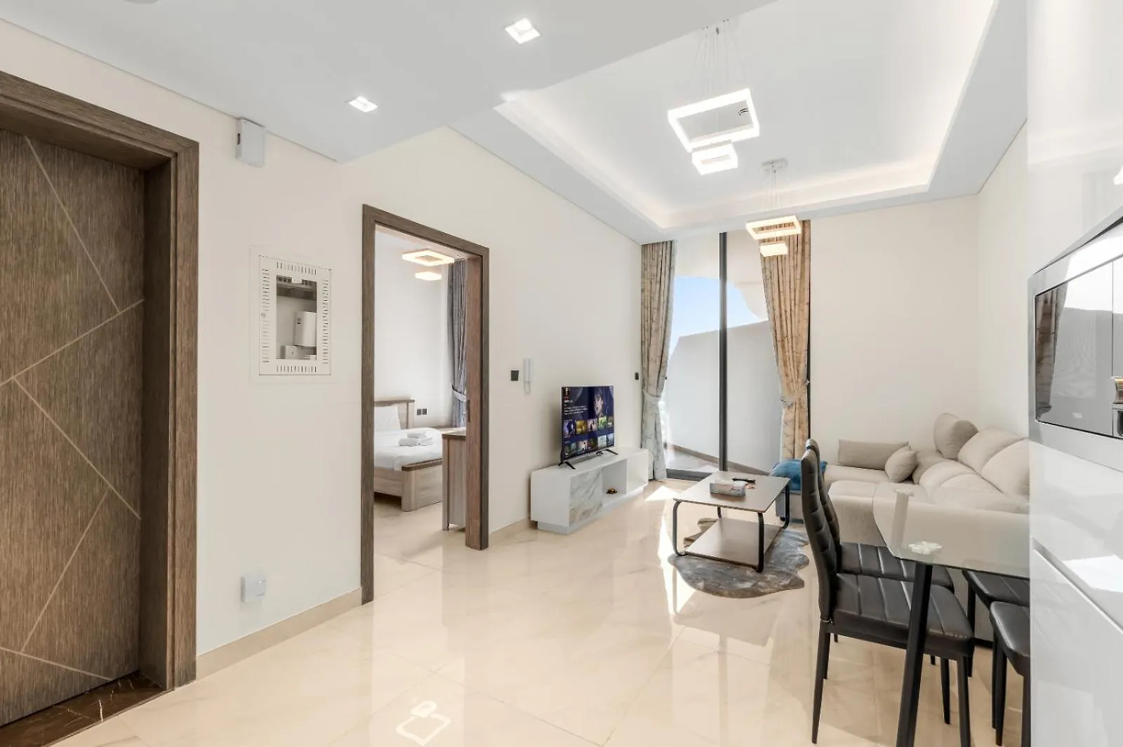 Chic One-Bed Haven W Pool & Gym Heart Of Dubai Apartman